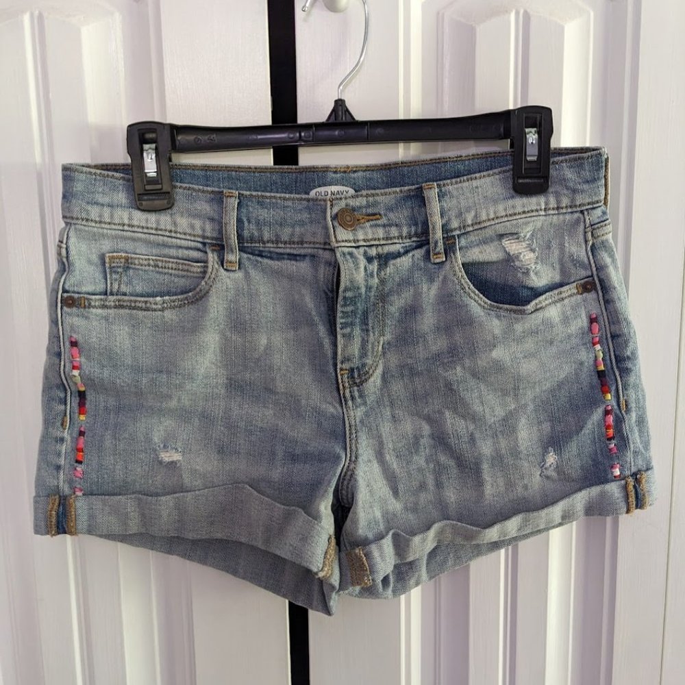 Old Navy Light Wash Boyfriend Jean Shorts Size 4